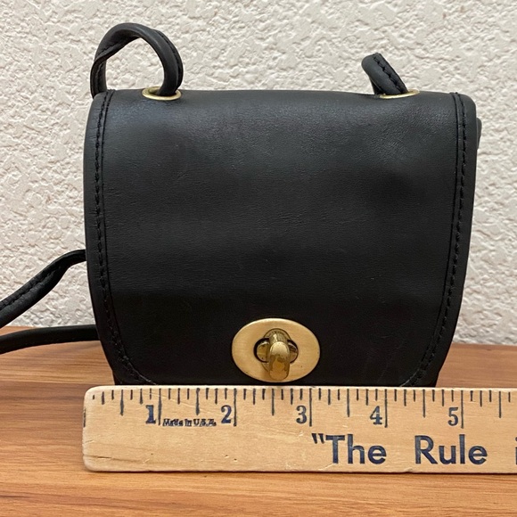 Vintage Black Leather Turnlock Mini Crossbody Bag - Picture 10 of 16